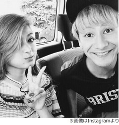 ローラ「JOYとお似合い」拒む、美男美女2ショットにやんややんや。