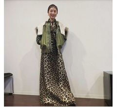 高岡早紀、ワイルド＆高級感&ldquo;ヒョウ柄&rdquo;ロングワンピース姿に反響