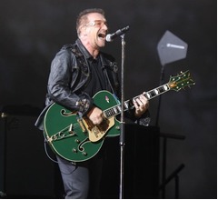 U2が&ldquo;トランプ大統領&rdquo;誕生でアルバム延期