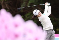 小祝のティーショット　女子ゴルフ