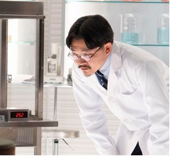 オズワルド伊藤「僕は初対面の方と仲良くなるスピードがすごい」特に飲み屋なら早い