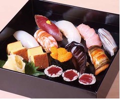 &ldquo;極上鮨&rdquo;専門の宅配サービス、ミシュランガイド掲載店も参加。