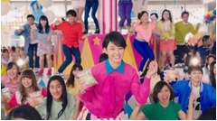 剛力が10作目のランチパックCM、約300人と&ldquo;ランチパック・ダンス&rdquo;。