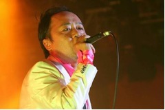 マキタスポーツの濃厚な4時間、対バンツアーが渋谷でファイナル。