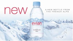 日本先行「エビアン」新ボトル、スタイリッシュなデザインに変更。
