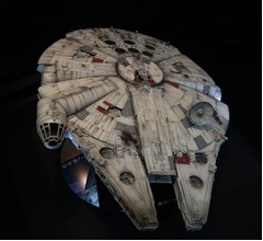 【おもちゃショー】究極の「ミレニアム・ファルコン」