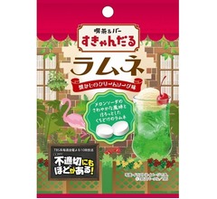 「不適切にもほどがある！」とコラボ、喫茶すきゃんだるの&ldquo;すきゃんだるラムネ&rdquo;