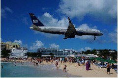 世界にある奇妙なビーチ15選、&ldquo;死ぬまでに行ってみたい&rdquo;基準で選定。