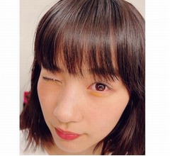 のん、キラキラメイクの&ldquo;どアップ＆ウインク&rdquo;に反響