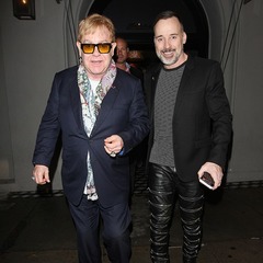 エルトン・ジョンが&ldquo;息子後見人&rdquo;レディー・ガガとアルバム制作。