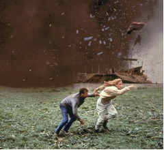 ヤン・デ・ボン監督が明言、映画「ツイスター」のリメイクは作れない