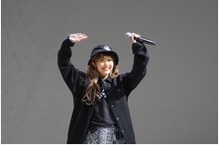 Pileにファン2000人が大歓声、セカンドアルバムのリリースイベント。