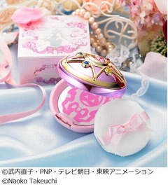 セーラームーンの大人コスメ、変身アイテム&ldquo;クリスタルスター&rdquo;再現。