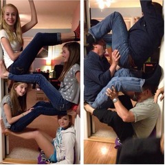 【写真】娘のマネするお茶目な父さん、並べて対比した写真が話題に。