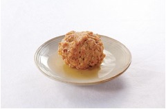 ローソンおでんにごつごつ牛、数量限定の粗挽き牛すじ＆バラ肉団子。