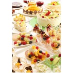 マンゴー＆メロンの夜ブッフェ、フレッシュでも14種類のスイーツでも。