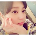 新川優愛のアンニュイな表情