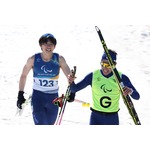 ゴールした有安と藤田さん