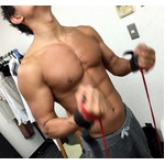 鈴木亮平の肉体に「うっとり」「飛びつきたい」