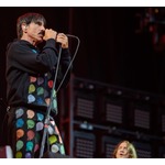 レッチリの&ldquo;誰か&rdquo;がケガ、詳細明かされず「6週間パフォーマンスできない」