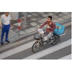 &ldquo;道を譲れば表彰&rdquo;に賛否両論、中国の横断歩道で事故多発受け。