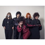 日本最高齢のV系ロックバンド、「ゴッドタン」の企画からデビュー。