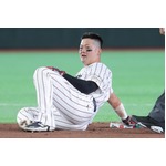 タッチアウトになった牧　野球