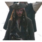 共演俳優がジョニー・デップの「パイレーツ・オブ・カリビアン」復帰呼びかけ