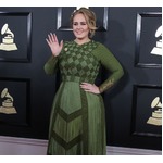 アデル、ツイッター裏アカを&ldquo;さらっ&rdquo;と告白