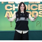 ビリー・アイリッシュ、10代で有名人になり「1人の人間なんだと感じる日は戻ってこない」