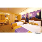 TDLホテルにラプンツェル客室、夜空に舞う灯りやきらめく花々で装飾。