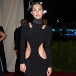 マイリーは元カレに一切未練なし、かち合いそうになるも全く気にせず。