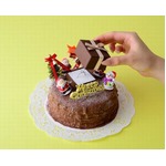 プロポーズ専用のミルクレープ、&ldquo;サプライズ&rdquo;のための仕掛け付き。