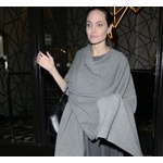 アンジー、離婚騒動後初めてブラピに言及