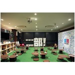 芝生で覆われた部活カフェバー、東京・銀座に期間限定でオープン。