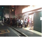 真夜中のドーナツ屋が終電対応、営業開始時間を22時からに前倒し。