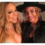 ビヨンセとマライヤの貴重ツーショット自撮り