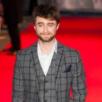 ラドクリフ&ldquo;お尻大賞&rdquo;に輝く、映画や舞台でのヌードが受賞に貢献。