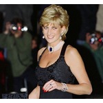 ダイアナ妃、過食症や自殺未遂を打ち明けていた