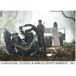 ジュラシック・ワールド新映像、新恐竜「インドミナス・レックス」の姿も。