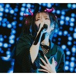 YOASOBIが世界最大級のフェス「コーチェラ」で単独ステージ、全9曲＆45分熱唱