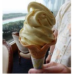 期間限定カレーソフトクリーム、カレースパイスの風味は&ldquo;ほんのり&rdquo;。