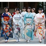 乃木坂46が乃木神社で&ldquo;成人式&rdquo;、過去最多タイの8人が新成人に