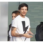 1Dルイ・トムリンソン逮捕劇は恋人守るため