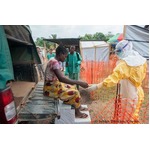 エボラ出血熱への対応が限界に、国境なき医師団が西アフリカの現状報告。