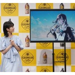 普段は「どんちゃん」「かっちゃん」と呼び合う仲&hellip;浜辺美波、Adoとの仕事喜ぶ