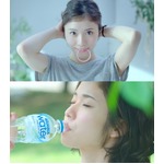 松岡茉優の輝くキラキラ笑顔、「アクエリアス ウォーター」新CMに。