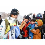 祝福される戸塚