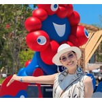 アンミカ「77歳の私！気に入ったー！」大阪・関西万博で&ldquo;25年後の自分&rdquo;と対面