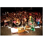 リトル・ミックス、日本語の手紙などサプライズ連発プレミアイベント。